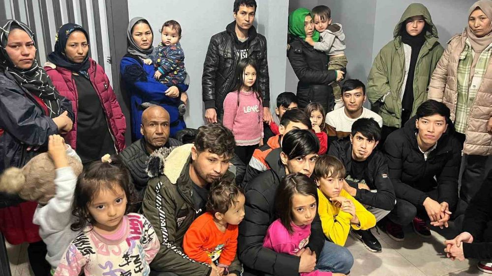 Balıkesir’de 30 düzensiz göçmen yapılan çalışmayla  yakalandı