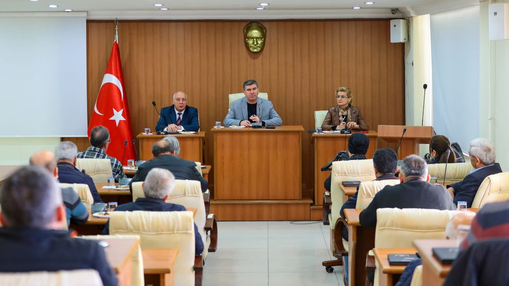 Başkan Ercengiz'in muhtarlarla son toplantısı