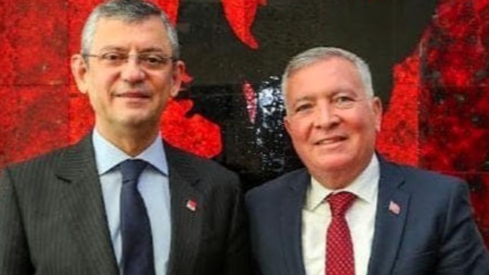 Başkan Kepenek, CHP lideri Özel ile buluştu