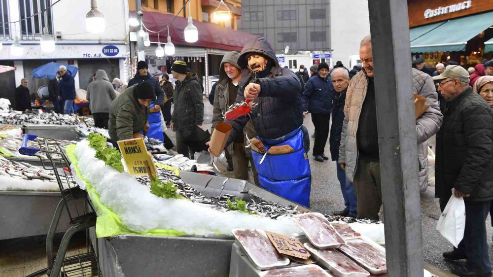 Başkentli esnaf ve vatandaştan yenilenen Ulus Hali’ne büyük beğeni