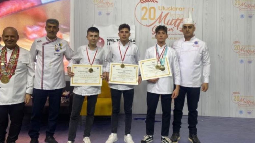 Bilecik Şeyh Edebali Üniversitesi  Aşçılık programı öğrencilerine altın madalya
