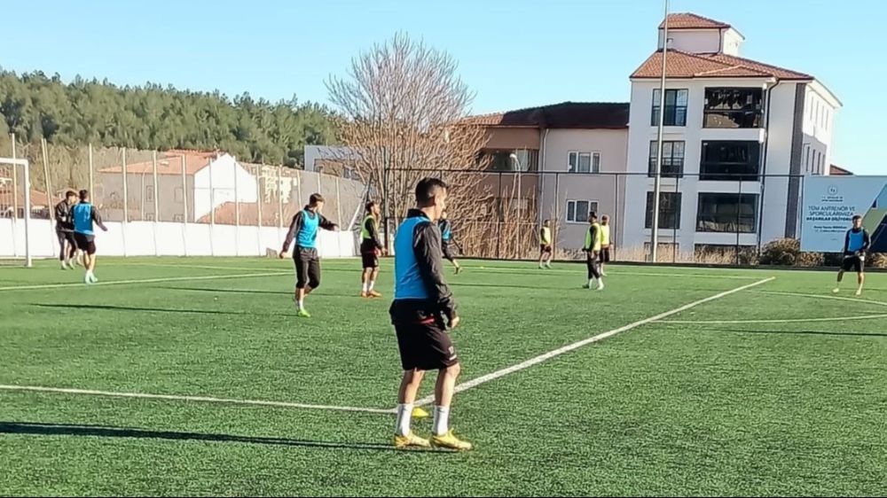 Bilecikspor, Tepecikspor Maçı Öncesi Antrenmanlarını Tamamladı