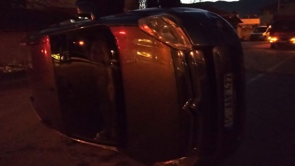 Burdur'da çocuk sürücü kazası; 2 kişi yaralandı