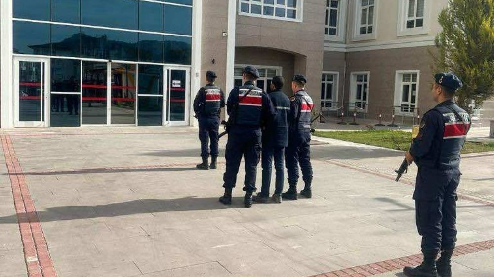 Burdur'da jandarmanın asayiş çalışmasında 12 şüpheli yakalandı