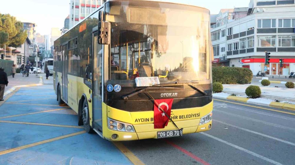 Büyükşehirden ‘şehit’ hassasiyeti, ulaşım araçlarına siyah kurdele ve Türk bayrağı