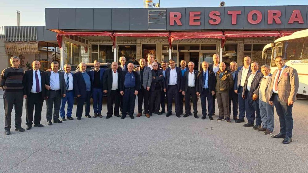 Cumhurbaşkanı Erdoğan, 26 Bilecikli Muhtarla Muhtarlar Toplantısı'nda Buluştu