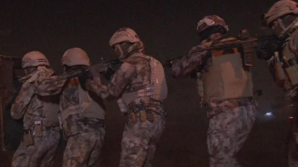 DEAŞ Operasyonu: 4'ü Yabancı Uyruklu 11 Şüpheli Yakalandı