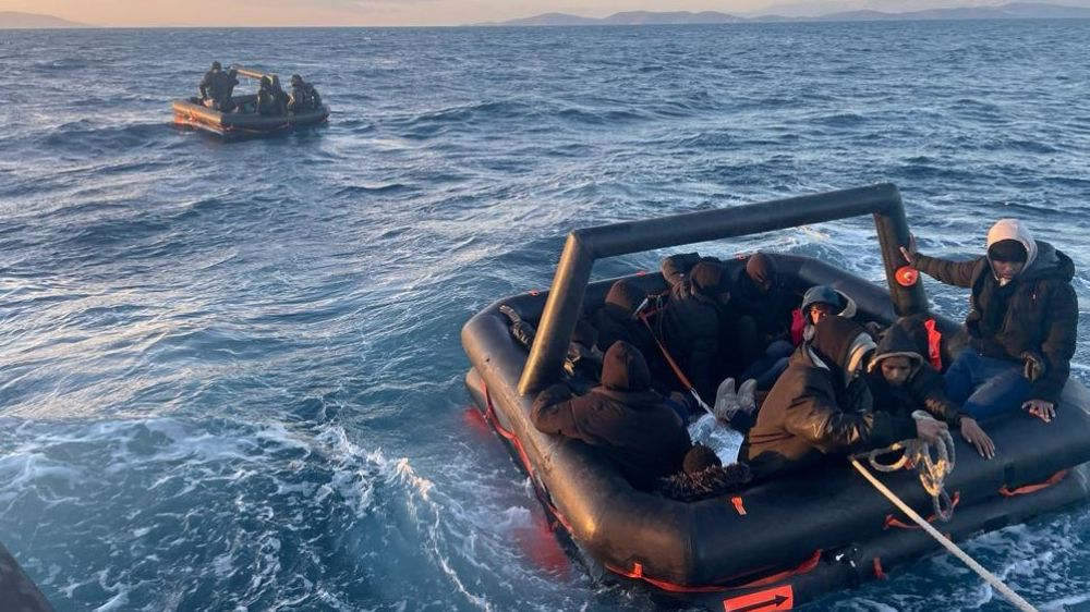 Denizde can pazarı yaşandı: 96 göçmen kurtarıldı