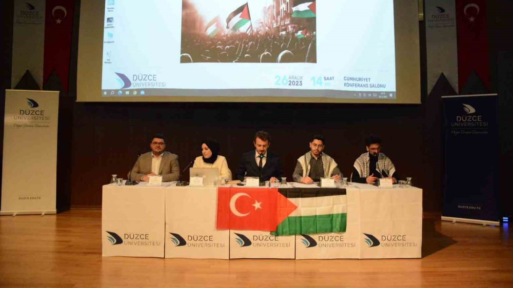 Düzce Üniversitesi'nde Filistin Meselesi Paneli: 'Filistin'de Nefes Alamaz Durumdayız'