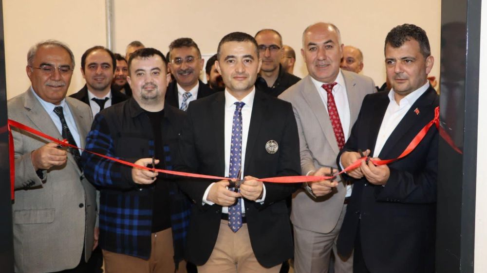 Emirdağ Mithat Paşa Ortaokulu'nda 'Yıldız-Oktay Çıldır Sinema Salonu' Açıldı
