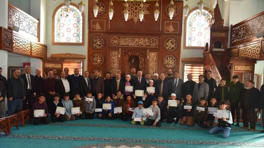 Erzincan imam hatip okulları arasında düzenlenen yarışmaların il finali gerçekleşti