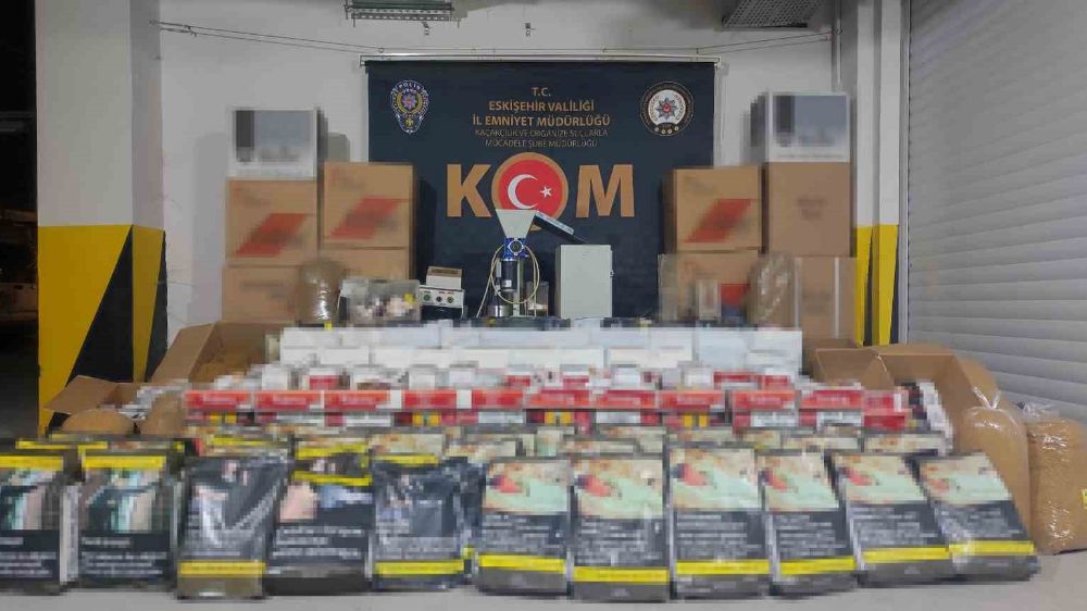 Eskişehir'de Emniyet Müdürlüğü, Kaçak Sigara Operasyonu Düzenledi