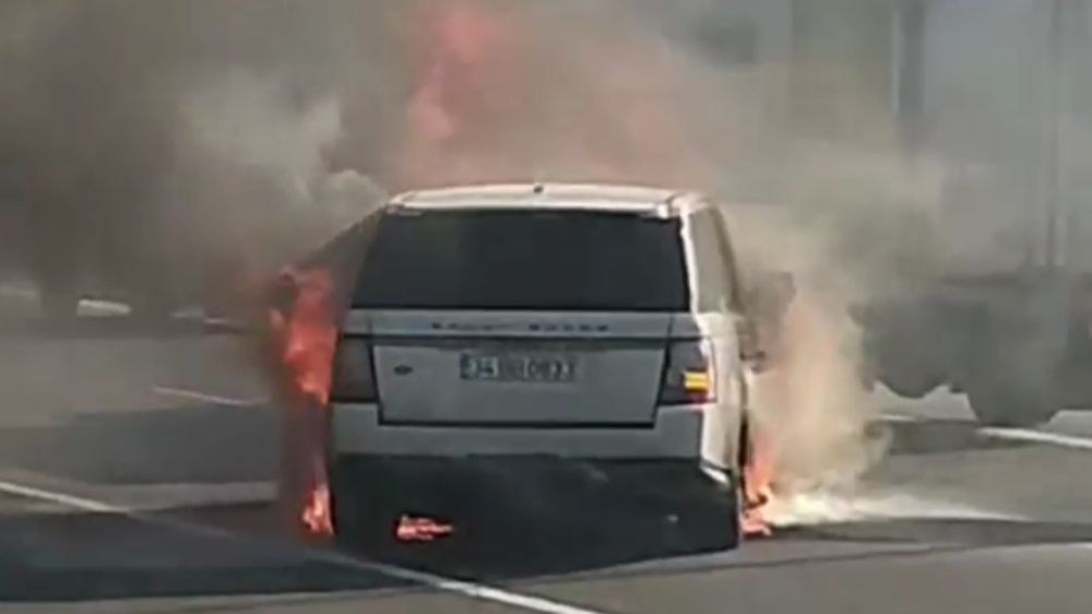 Gaziosmanpaşa'da alev alev yanan araç görüntüleri ortaya çıktı