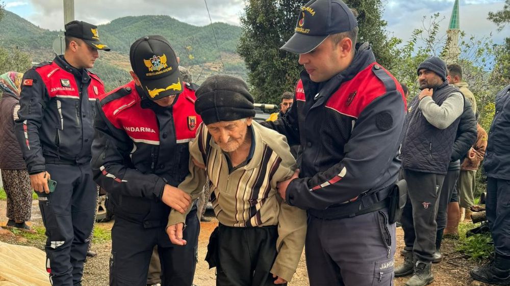 Gazipaşa'da Kaybolan Yaşlı Adam 10 Kilometre Uzaklıkta Bulundu