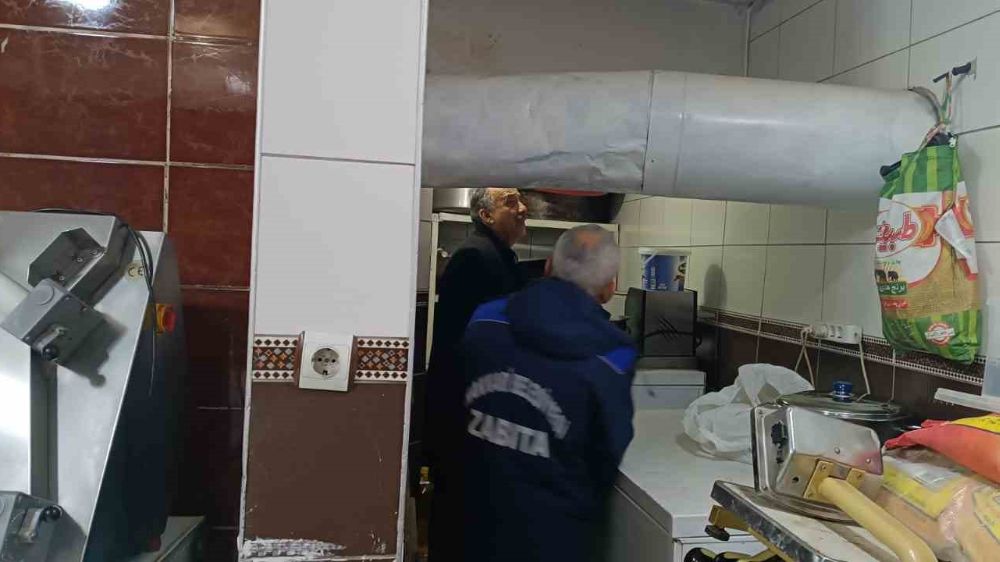 Hakkari’de lokanta imalathaneleri temizlik kontrolleri yapıldı 