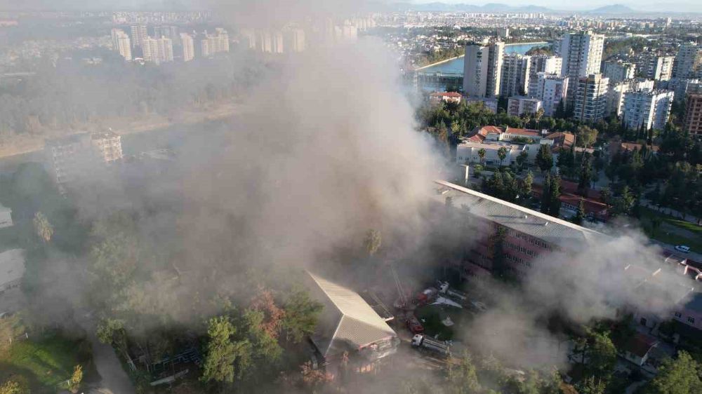 Hastane yangını havadan görüntülendi
