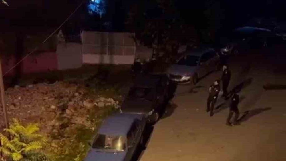 İstanbul'da  korku dolu anlar: Eve silahlı saldırı yapıldı 