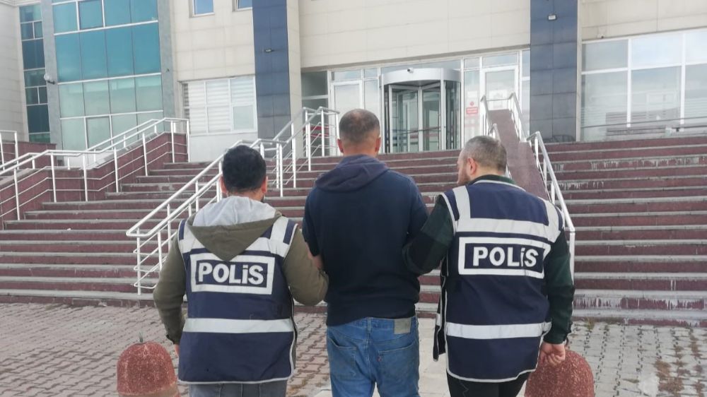 Kars’ta çeşitli suçlardan aranan 15 kişi polisin çalışmaları sonucunda yakalandı