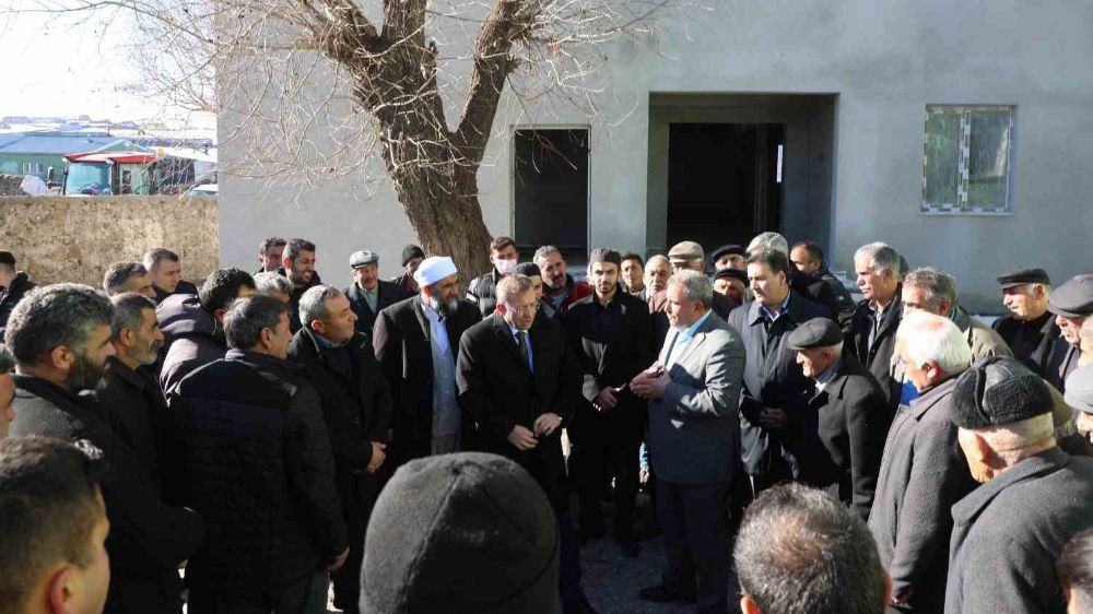 Kars Valisi Ziya Polat, Halefoğlu Köyü'nde Vatandaşlarla Buluştu