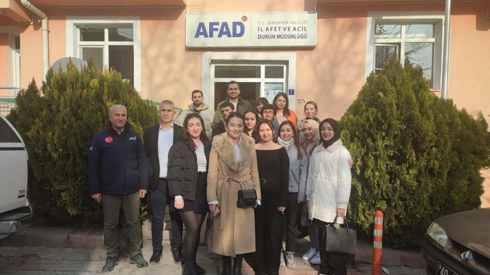 Kırşehir AFAD, Tıp Fakültesi Öğrencilerine Afet Bilinci Eğitimi Verdi