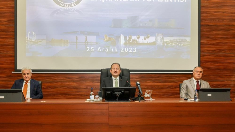 Mersin Valisi Pehlivan Başkanlığında İl İdare Şube Başkanları Toplantısı Yaptı