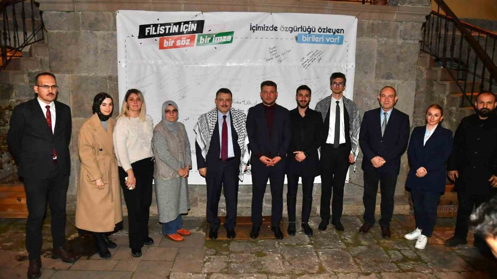Ortahisar Belediye Başkanı Ahmet Metin Genç, Filistinli öğrencilerle buluştu