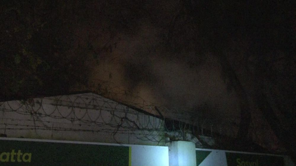 Restoranın Depo Çatısında Çıkan Yangın Kısa Sürede Kontrol Altına Alındı