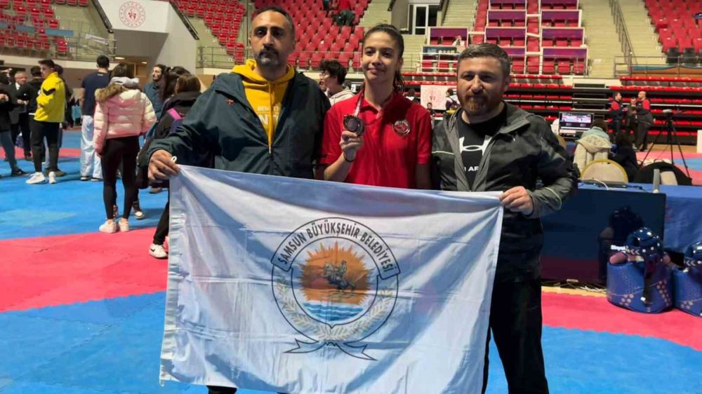 Samsun Büyükşehir Tekvando Kız Takımı Türkiye üçüncüsü oldu