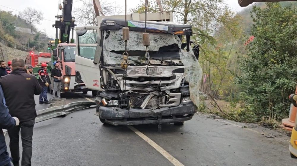 Sarıyer'de kaza olmuştu araçlar yoldan kaldırıldı 