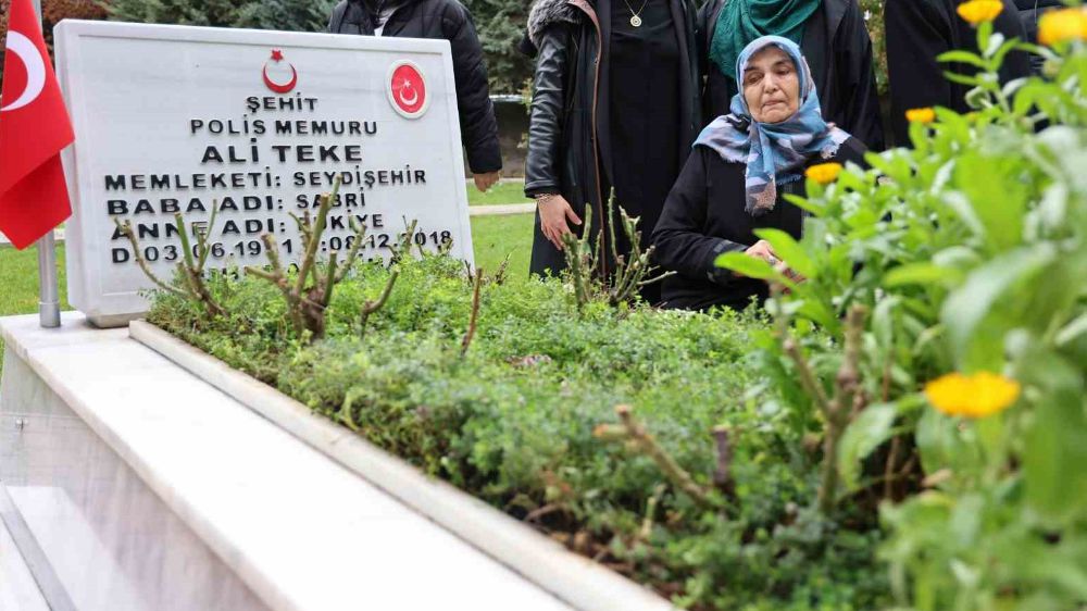 Şehit Polis memuru adına lokma dağıtımı yapıldı