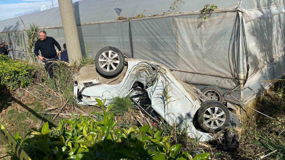 Serik'te kaza 17 yaşındaki sürücünün canını aldı