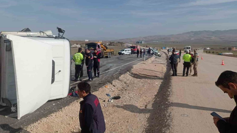 Siirt'te feci kaza: 1 ölü, 3 yaralı