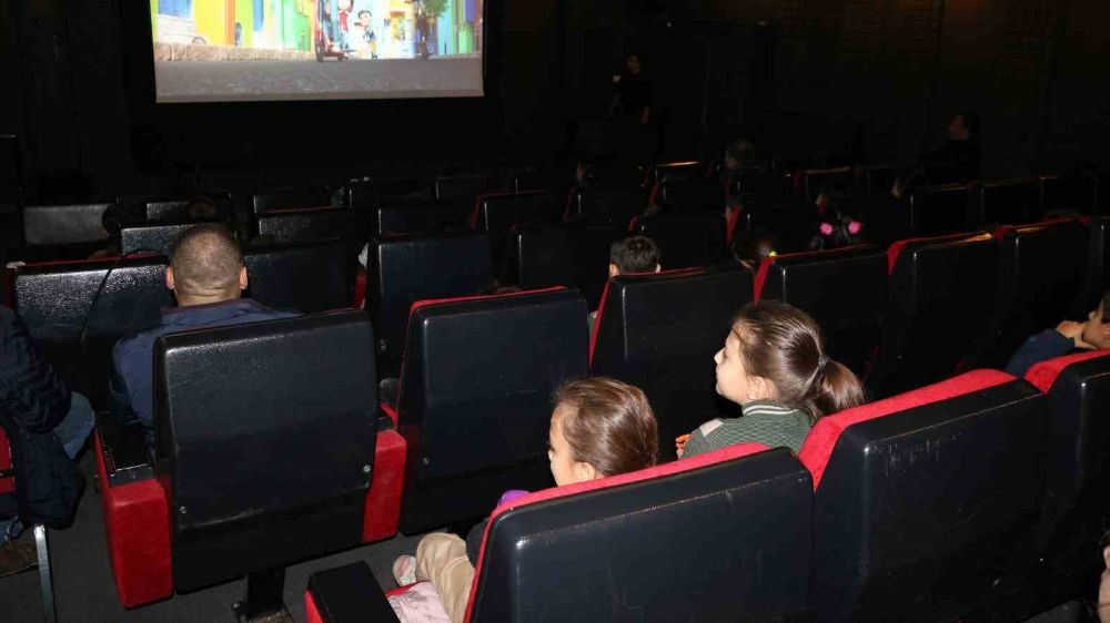 Sorgun'da belediyenin düzenlediği sinema etkinliği ilgi gördü
