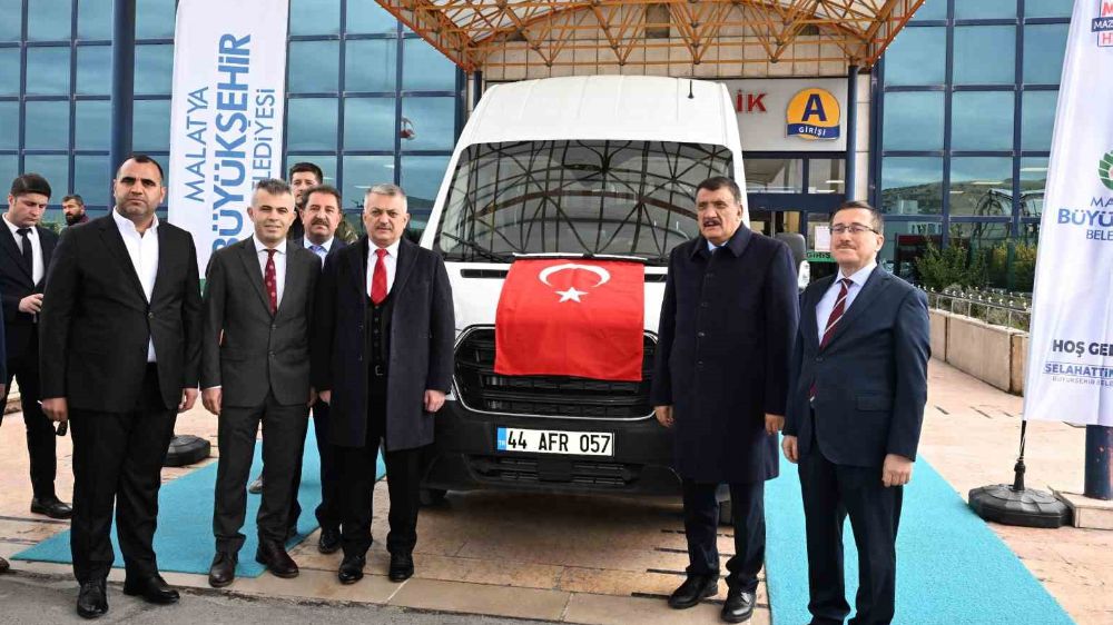 Turgut Özal Tıp Merkezi’ne Malatya Büyükşehir Belediyesinden araç hediyesi