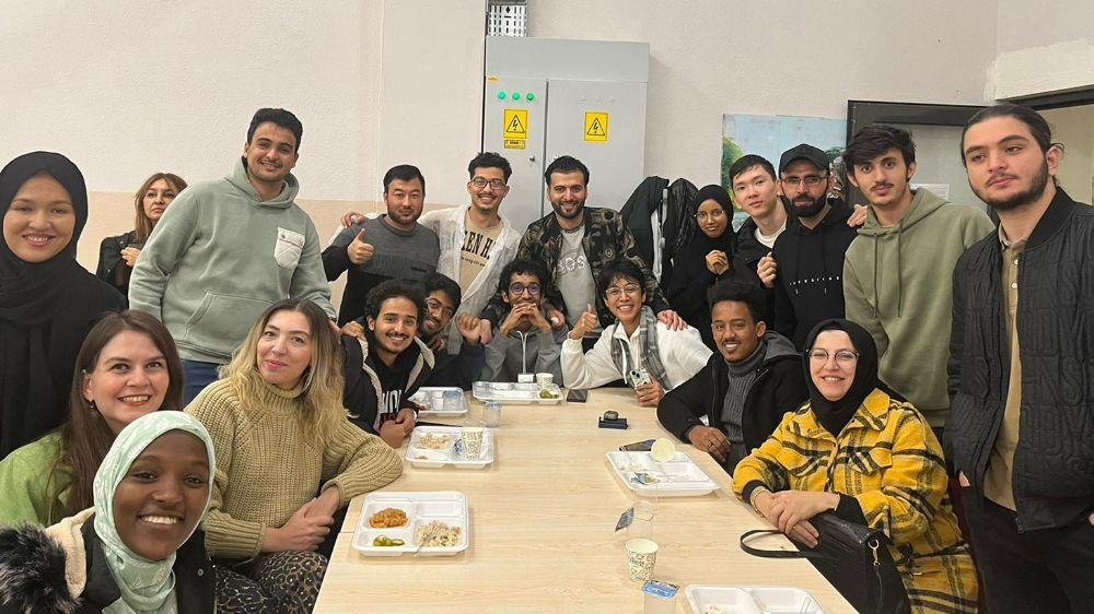 Uluslararası öğrenciler Türk mutfağını tanıyarak yemek yaptı