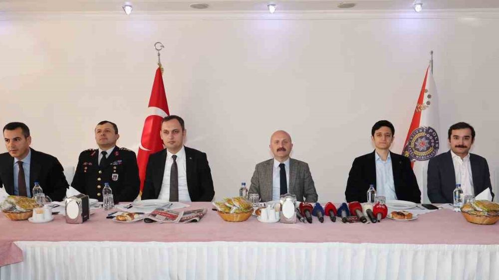 Vali Osman Varol, basın mensuplarıyla toplantı yaptı 
