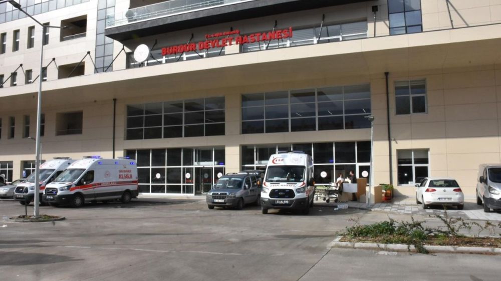 Yeni Burdur Devlet Hastanesi'ne Taşınma İşlemi Tamamlandı: Acil Servis Hizmete Açıldı
