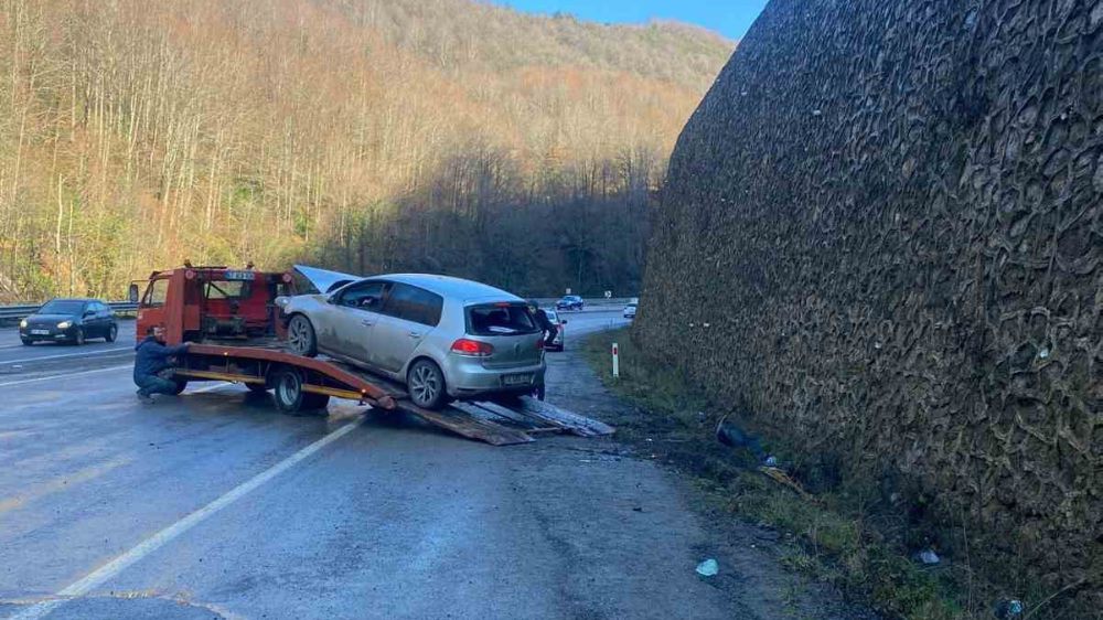 Zonguldak’ta meydana gelen kazada 2 kişi yaralandı