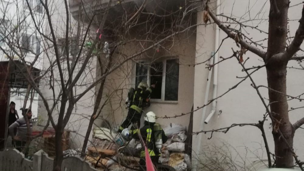 Afyonkarahisar'da ev yangını korkuttu