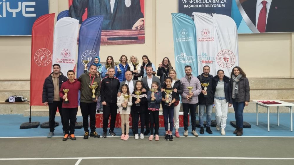  Afyonkarahisar’da tenis turnuvası sona erdi