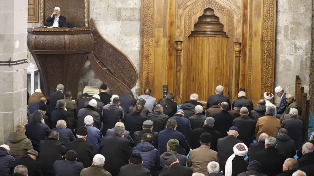 Aksaray Ulu camide ‘Şehitlerimize Dua’ programı