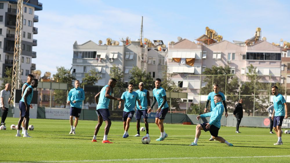 Alanyaspor Başakşehir ile maç hazırlıklarını tamamladı