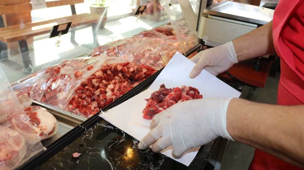 Antalya Büyükşehir Belediyesi  Halk Et Satış Mağazalarında 4 yılda 122 bin 728 kilogram et ve et ürünü satıldı