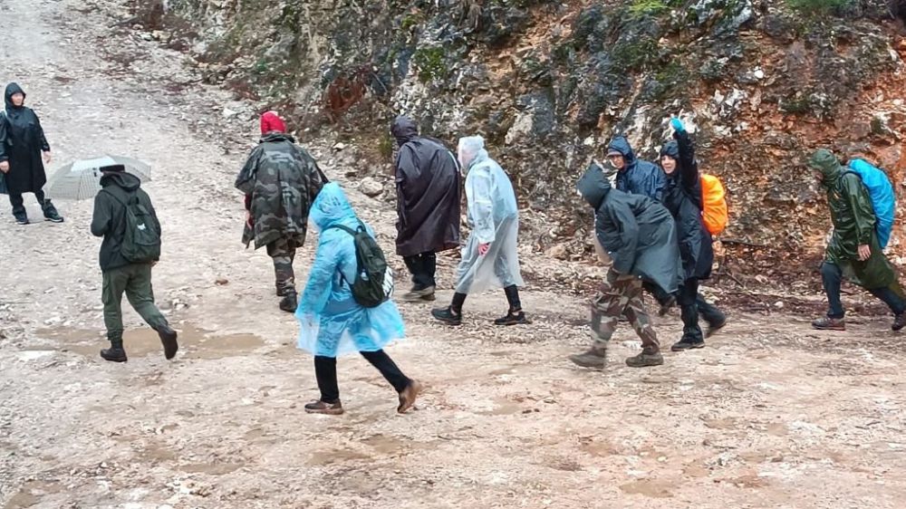 BURDOSK Üyeleri Yağmura Aldırmadan Katran Dağı'nı Aştı
