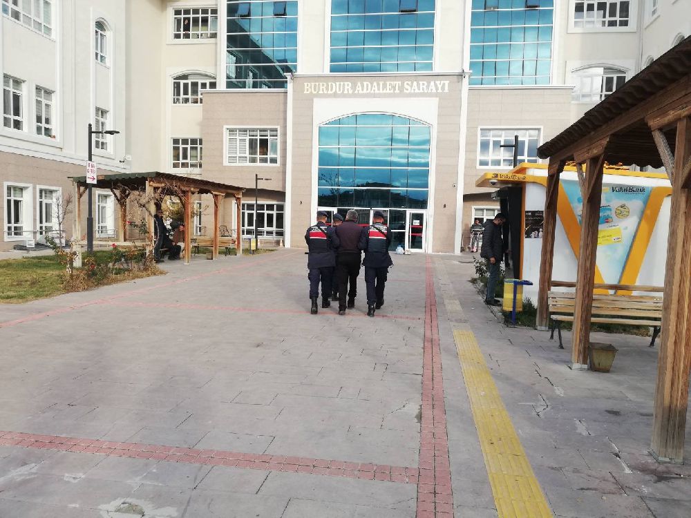 Burdur'da 1 Firari FETÖ Şüphelisi Yakalandı, 59 siteye engel