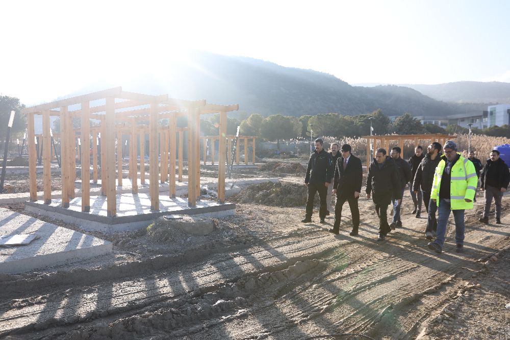 Burdur Valisi Türker Öksüz, Millet Bahçesi İnşaatında İncelemelerde Bulundu