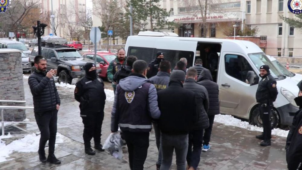 Erzurum'da aranan şahıslar yakalandı