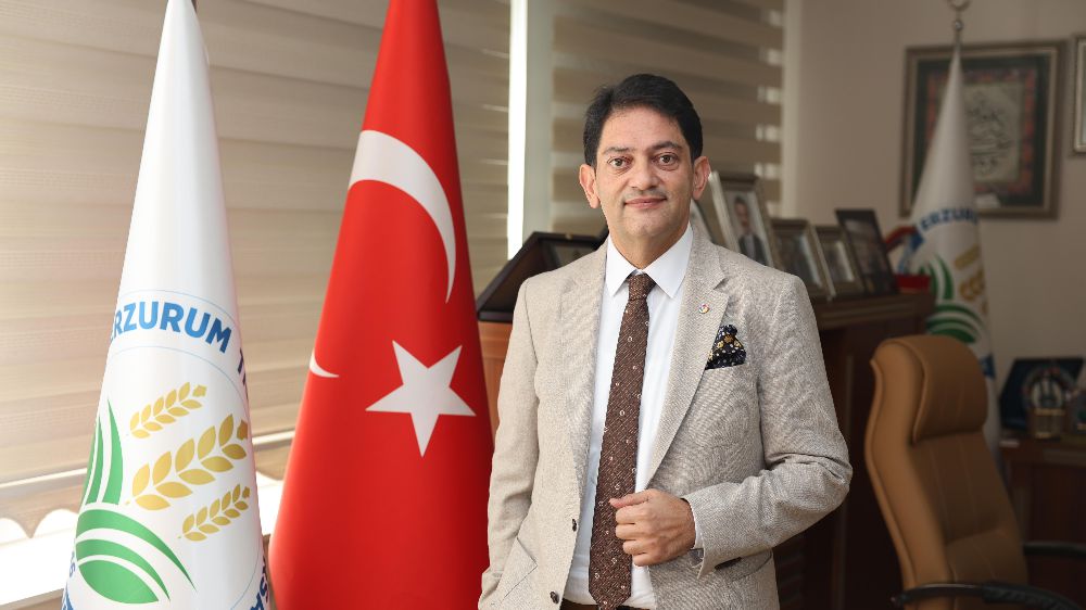  Erzurum Ticaret Borsası Yönetim Kurulu  Başkan Oral: Gazetecilik çok onurlu bir meslek