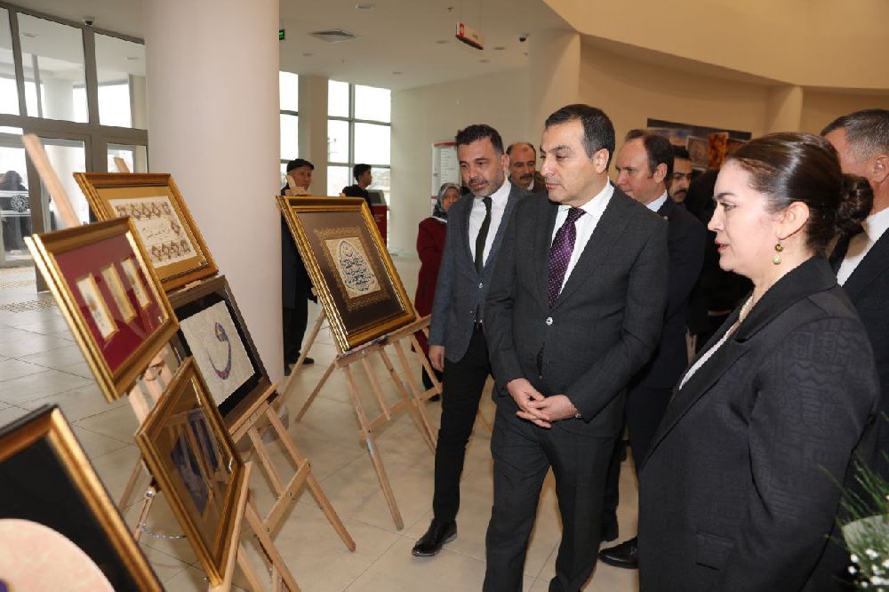 Geleneksel Türk süsleme sanatları ve el sanatları sergisine ziyaret