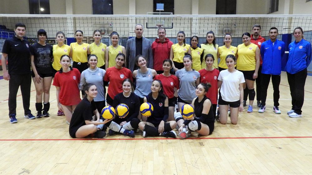 Kepez Belediyesi Spor Kulübü, Kadın Voleybol Takımıyla Büyük Hedeflere Yürüyor!